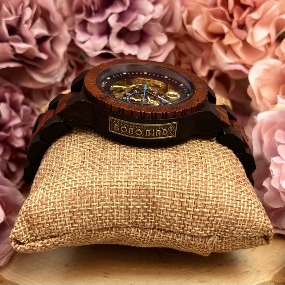 Luxury Ebony & Sandalwood Automatic Kinetic Watch - Picture 9 of 16